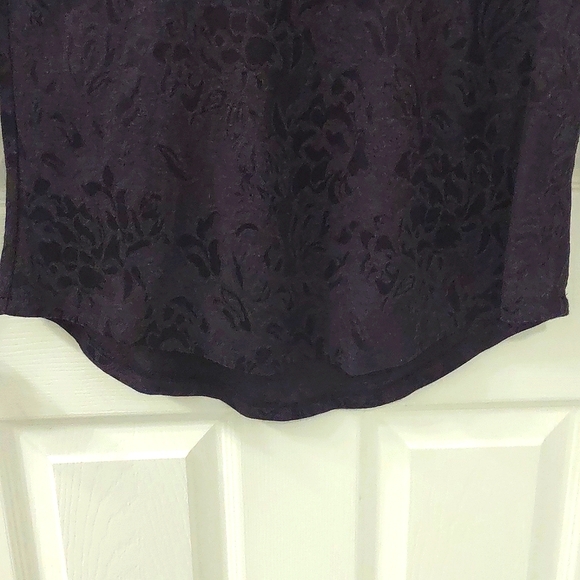 Simply Vera Vera Wang Semi Sheer Floral Top in Eggplant Purple - Picture 3 of 6